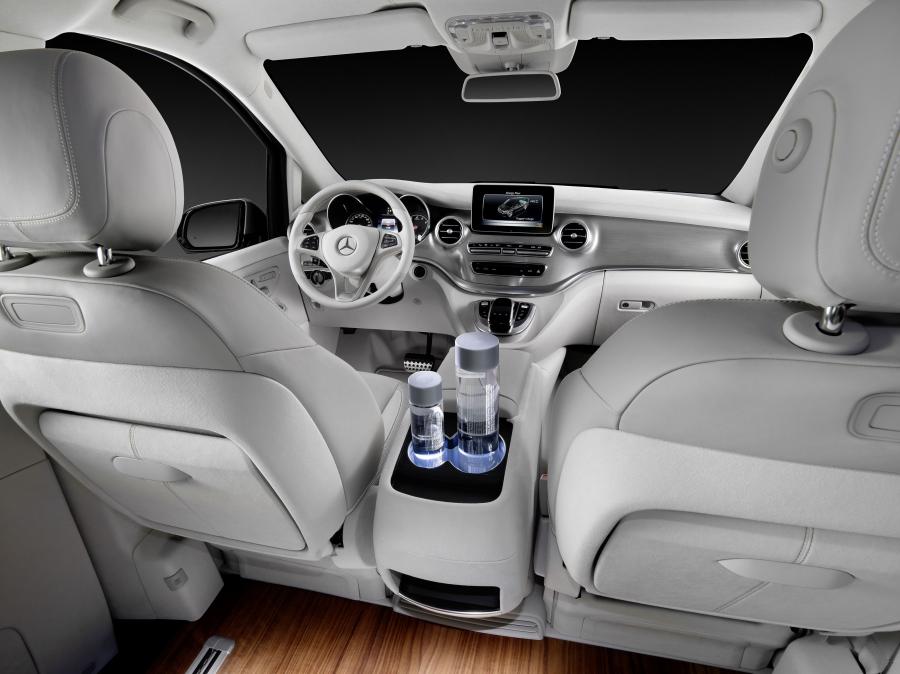  Mercedes-Benz Concept V-ision e 2015 года  (фото 4 из 5)